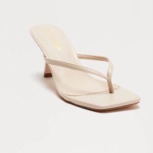 Off White Women's kitten heels